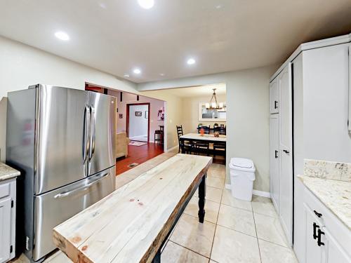 188 S Eureka Dr Home