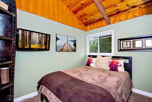 California - Big Bear Cottage