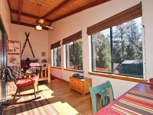 098 Bear Ranch Retreat Home