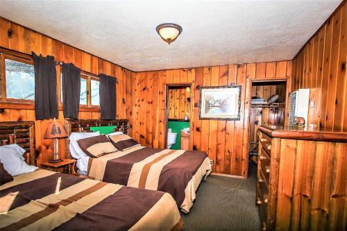 ~lakeside Cabin #109~