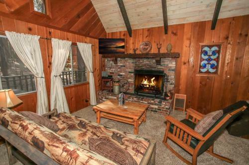 Bravo Big Bear Lodges