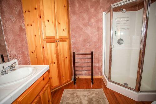 Gold Rush Lodge Retreat