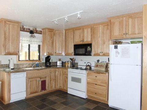 041 Snowcrest Home