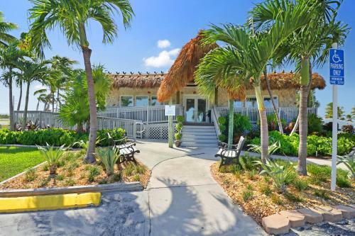 Sunshine Key King Travel Trailer 6