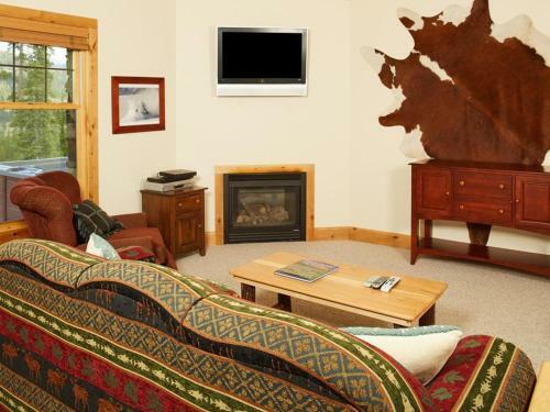 Powder Ridge Cabin 11