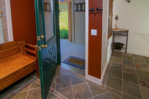 Saddle Ridge Townhome I-5