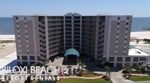Sea Breeze 504 Deluxe - Two Bedroom Apartment