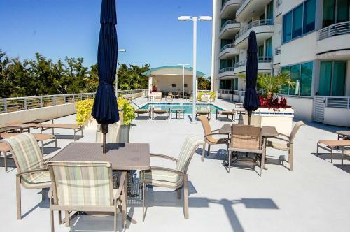 Ocean Club 1005 Deluxe - Two Bedroom Apartment