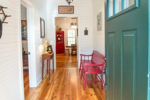 Jarrett Creek Cottage