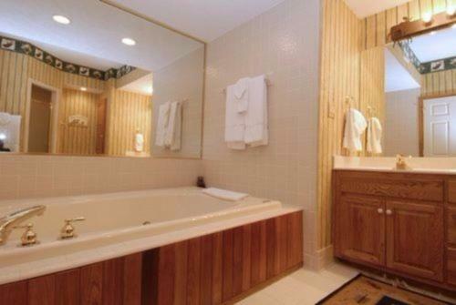 Hotel Chetola Resort Condominiums