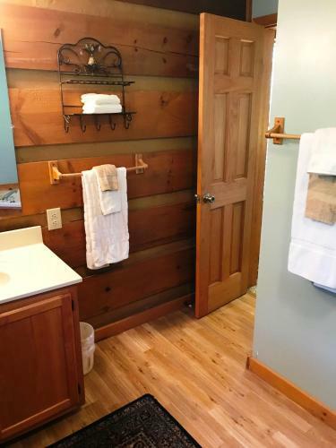 Timber Ridge #2 Cabin