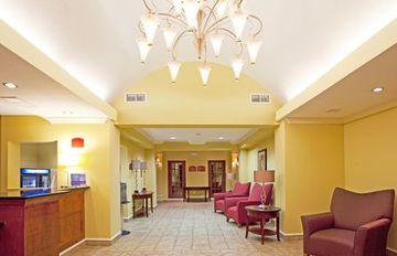 Holiday Inn Express Hotel & Suites Quincy I-10