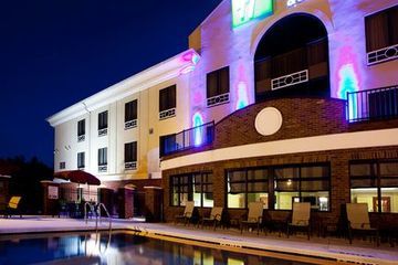 Holiday Inn Express Hotel & Suites Quincy I-10