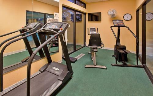 Hotel Holiday Inn Express Germantown (nw Milwaukee)