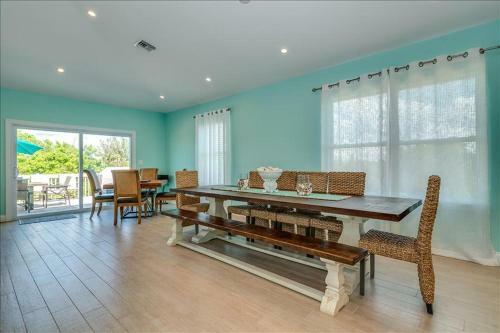 Homes-343 Gulf Blvd