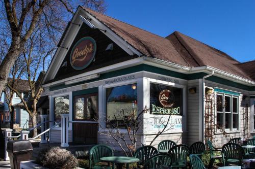 Barber Park Cottage