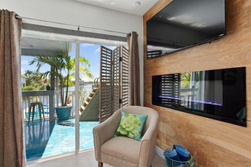 Posada Latitude 26 Waterfront Boutique Resort