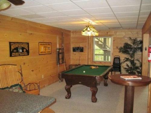 Bokolomo: Sleeps 6-10