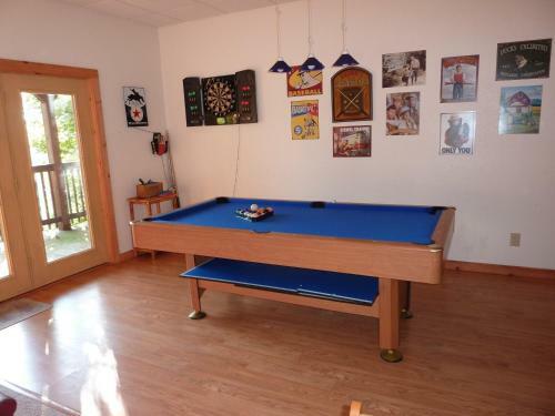 Bearfoot Hideaway