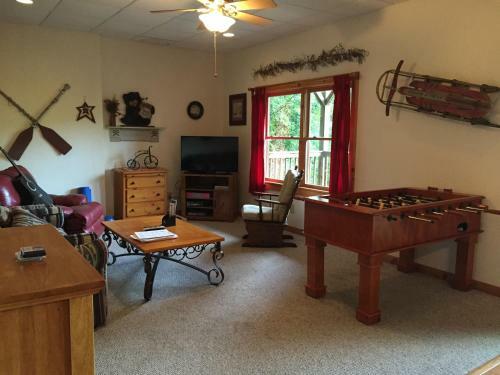 Bearfoot Hideaway
