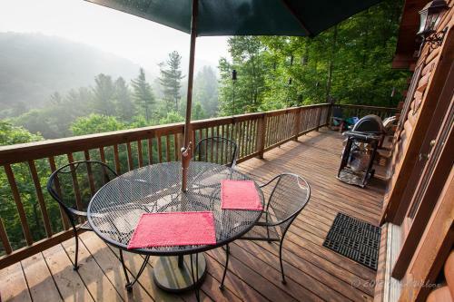Bearfoot Hideaway