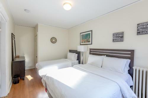Kenmore Apartments By Starlight Suites