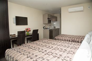 Hotel Amore Motor Lodge
