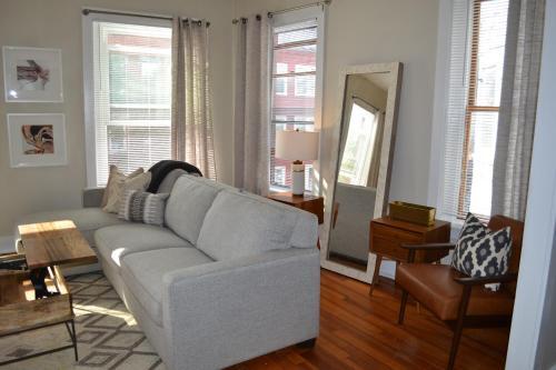 Apartamento Spacious Beautiful 2bd/1ba Sleeps 4-7 In Best Location (h3b)