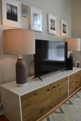 Apartamento Spacious Beautiful 2bd/1ba Sleeps 4-7 In Best Location (h3b)