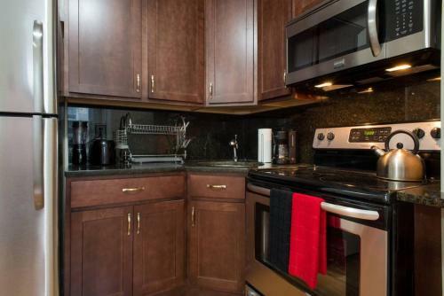 Stunning 2 Bedroom Apartment By Boston University With Parking