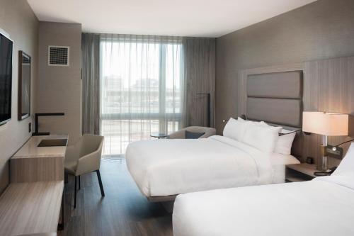AC Hotel By Marriott Boston Cleveland Circle
