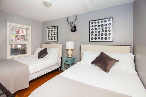 Apartamento Stayloom's Spacious, Stylish Destination | Near T