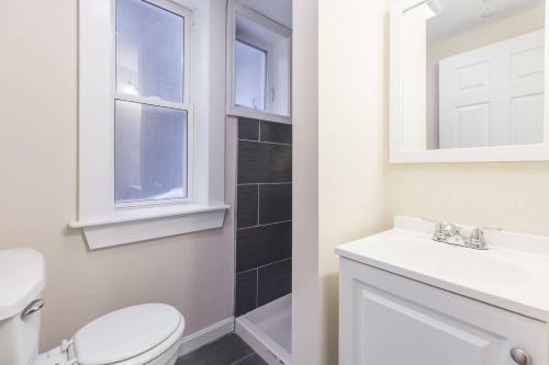 Apartamento Three-bedroom, Two-bath Apt In North End