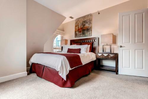 Apartamentos Bluebird Suites At Garrison Square
