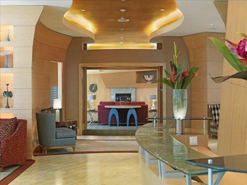 Apartamentos Bluebird Suites At West End