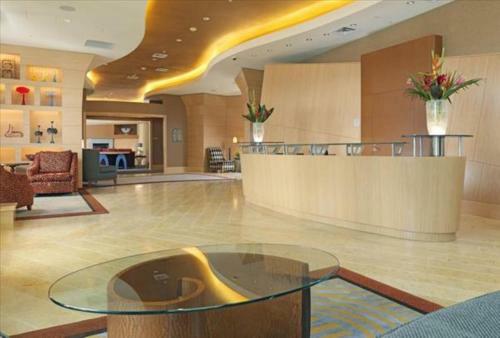 Apartamentos Bluebird Suites At West End