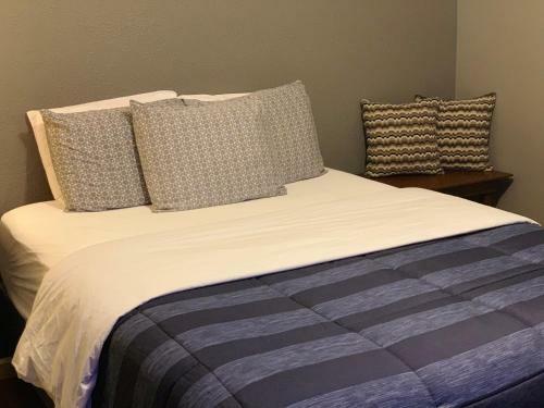 Jackson Apartments Unit C