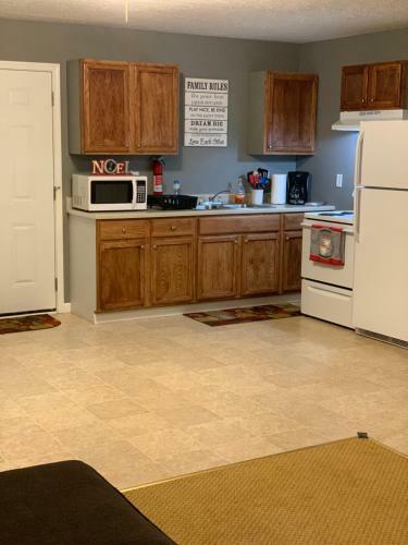 Jackson Apartments Unit C