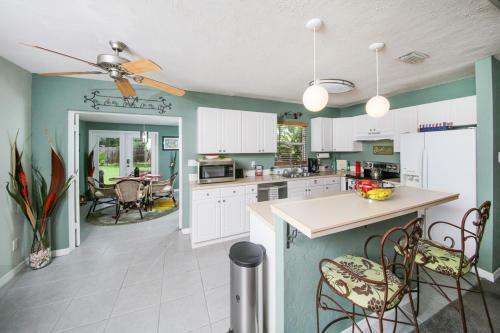 West Bradenton 16 Home