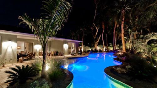 Tropical Oasis - Three Bedroom Home