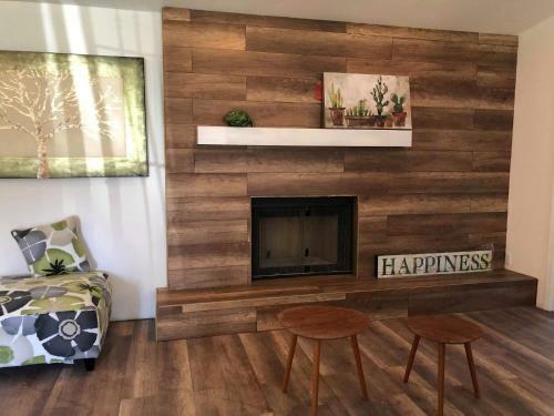 Beach Escape With Heated Pool (sleeps 18)