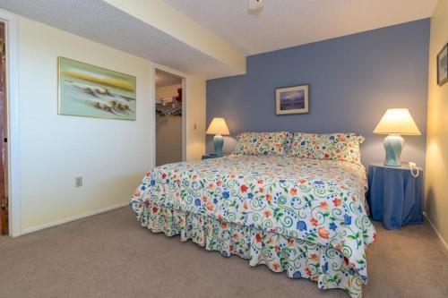Waterway Two Bedroom Apartment, Unit 327