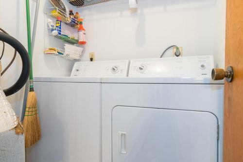 Waterway Two Bedroom Apartment, Unit 327