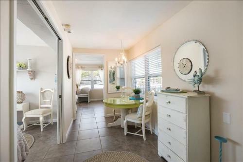 Lazy Daisy Villa