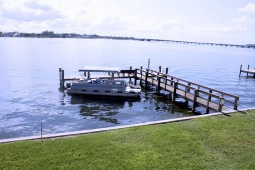 Apartamento Bay Drive Two-bedroom Condo Unit D