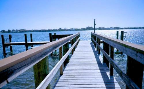 Apartamento Bay Drive Two-bedroom Condo Unit D