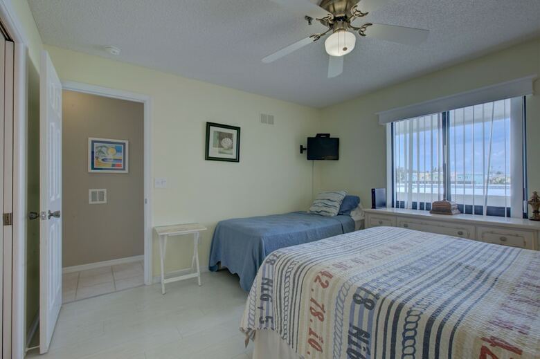 Apartamento The Anna Maria Island Beach Sands 203