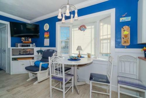 Santorini Home