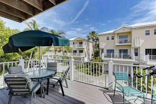 Bermuda Bay Club 24