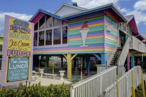Anna Maria Island Beach Sands Two-bedroom Apartment